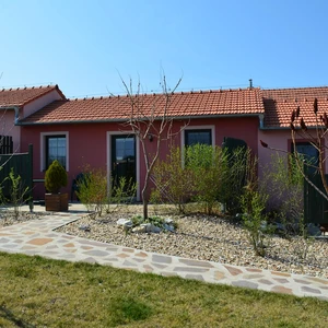 Ubytovací zařízení s vinotékou Hlohovec 4